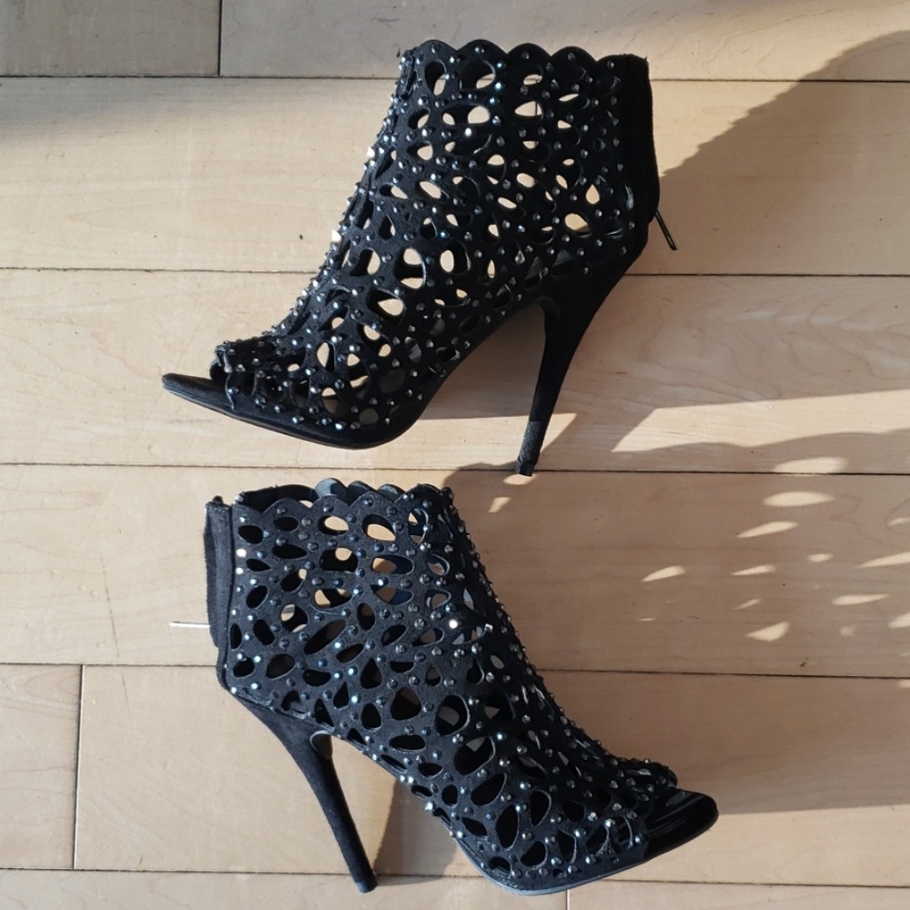 Gorgeous ZIGI SOHO Shoes